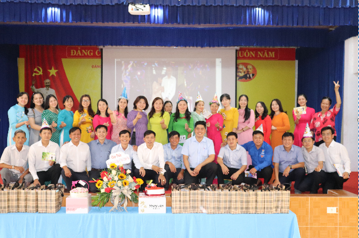Trường Trung cấp Nông Lâm nghiệp Bình Dương tổ chức "Hội thi nấu ăn" chào mừng kỷ niệm 113 năm ngày Quốc tế phụ nữ 8/3