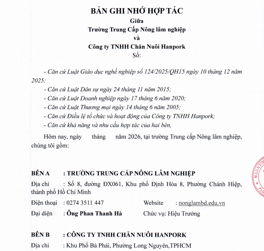 Biên bản hợp tác giữa Trường TCNLN với Công ty TNHH Chăn nuôi HANPORK